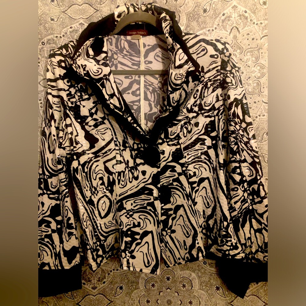 Black and white wire collar artsy jacket